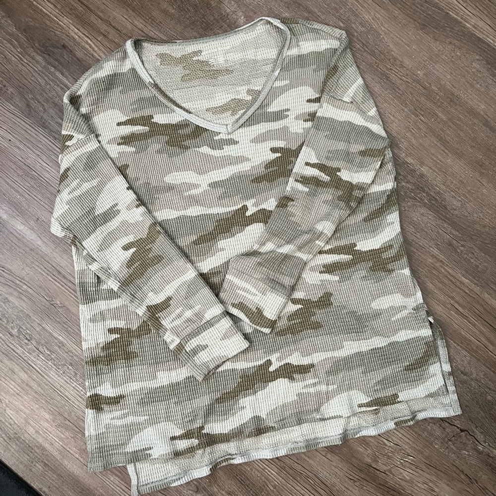 Soft AE Sweater!
